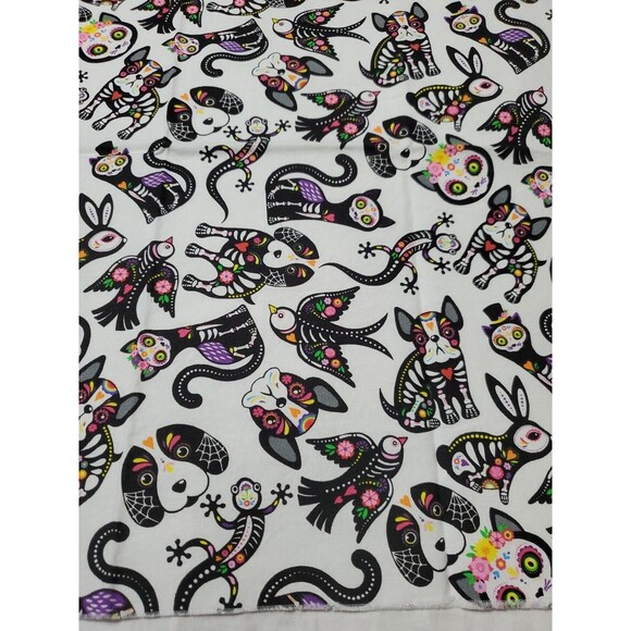 SUGAR SKULL 10 Fat Quarters  Cotton Quilt Fabric - Picture 12 of 16
